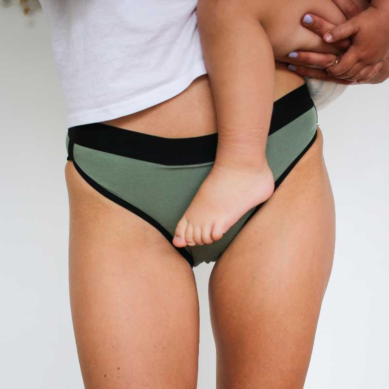 Incontinence bikini bottoms